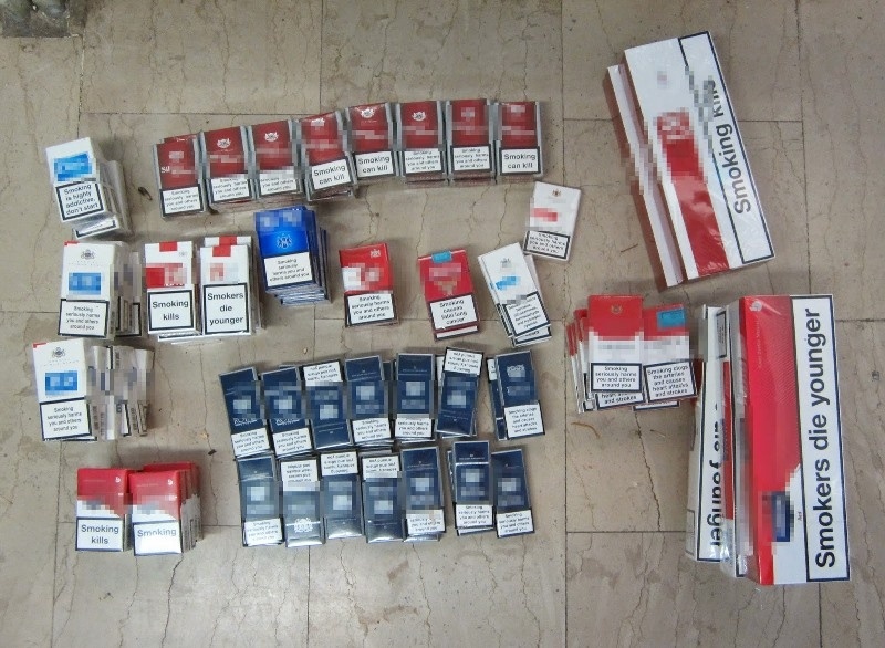 Κομοτηνή: Συνελήφθη 45χρονη με 879 λαθραία πακέτα τσιγάρα (pics)