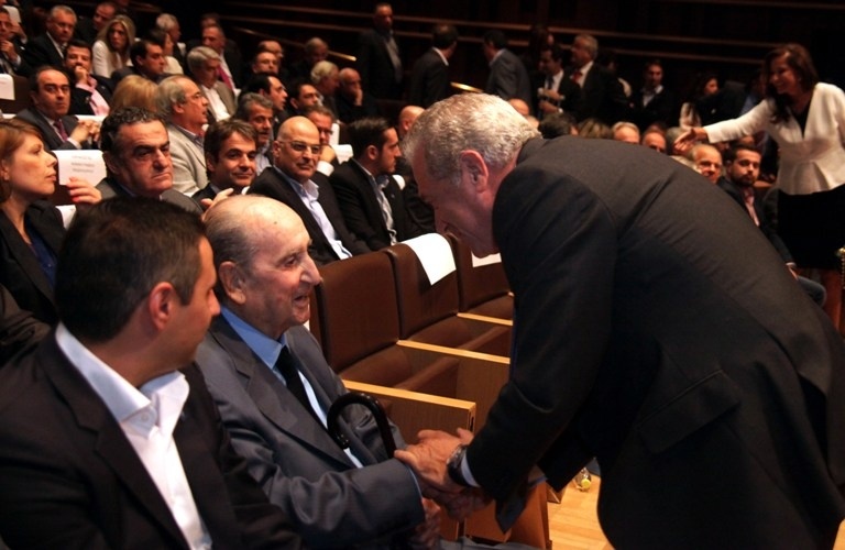 40 χρόνια Νέα Δημοκρατία: Όλο το παρασκήνιο με ένα κλικ! (pics)