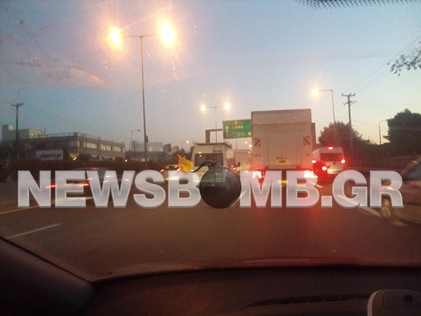 Κυκλοφοριακό «έμφραγμα» στην ΕΟ Αθηνών-Λαμίας λόγω τροχαίου (pics)