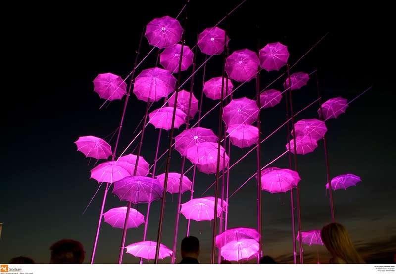 Οι ομπρέλες της Θεσσαλονίκης πήραν... χρώμα