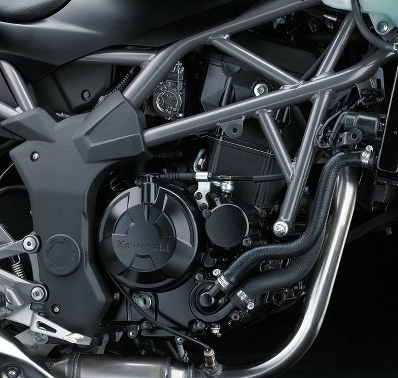 Kawasaki:  Z250SL το νέο Supernaked 