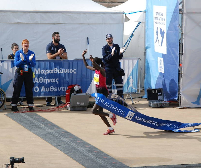 Mαραθώνιος 2014: Νικήτρια η Ναόμι Μάγιο (pics)