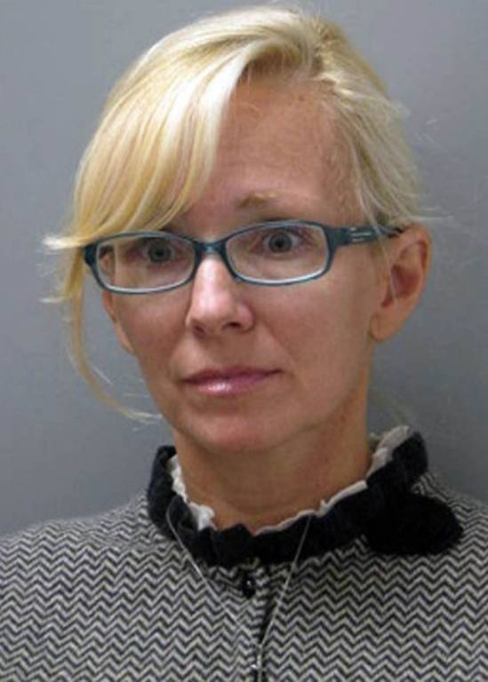 Διάσημη πρώην cheerleader βίασε τον φίλο του γιου της!