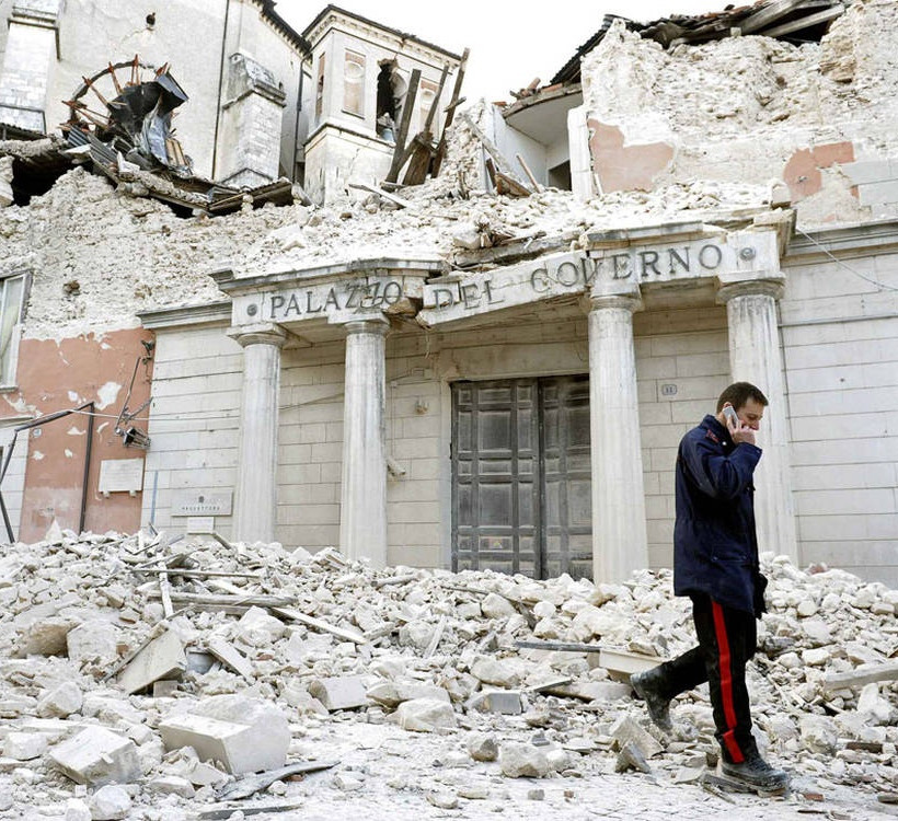 Ιταλία: Αθώοι οι 7 επιστήμονες για το σεισμό στη Λ' Άκουιλα