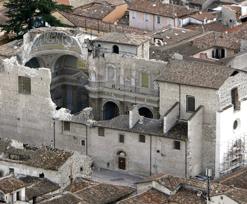 Ιταλία: Αθώοι οι 7 επιστήμονες για το σεισμό στη Λ' Άκουιλα