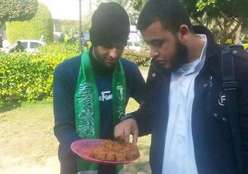 Με γλυκά και πυροτεχνήματα πανηγύρισαν το μακελειό στη Γάζα!