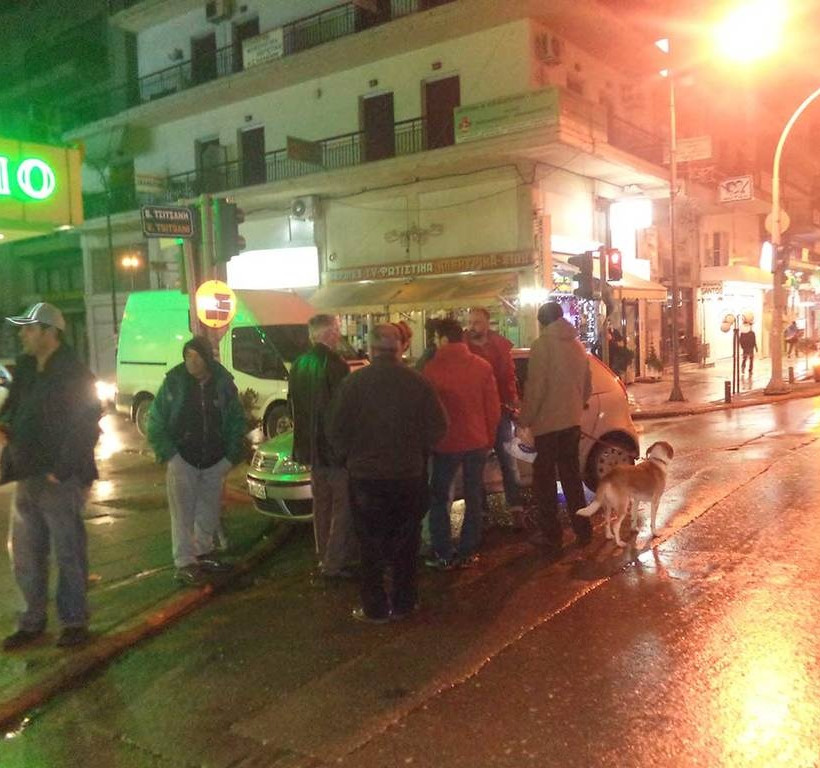 Απίστευτο τροχαίο στα Τρίκαλα (Photos)