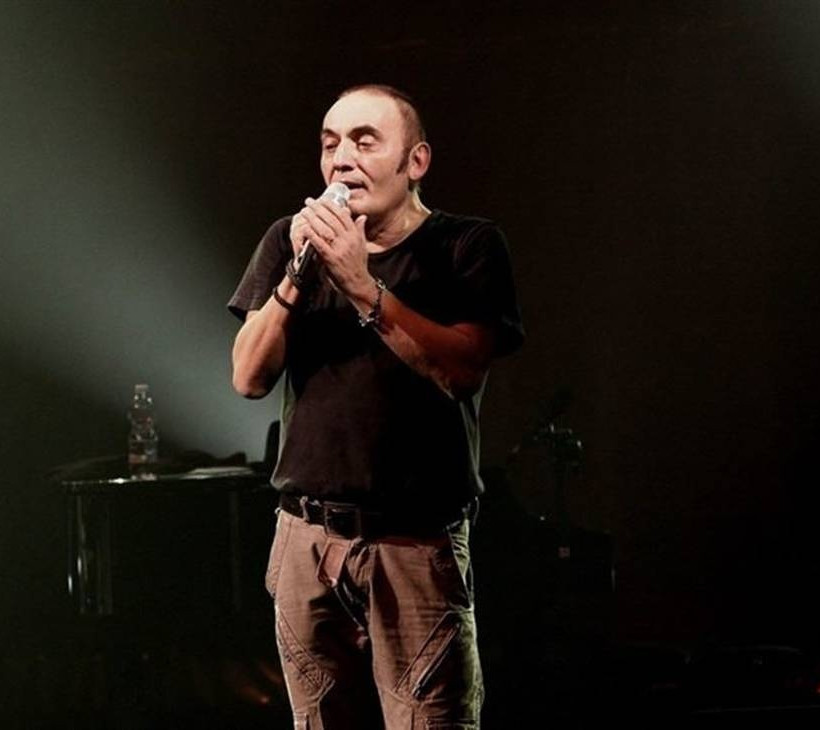 Χιλιάδες Ιταλοί αποχαιρέτησαν τον Τζουζέπε Μάνγκο (photos)