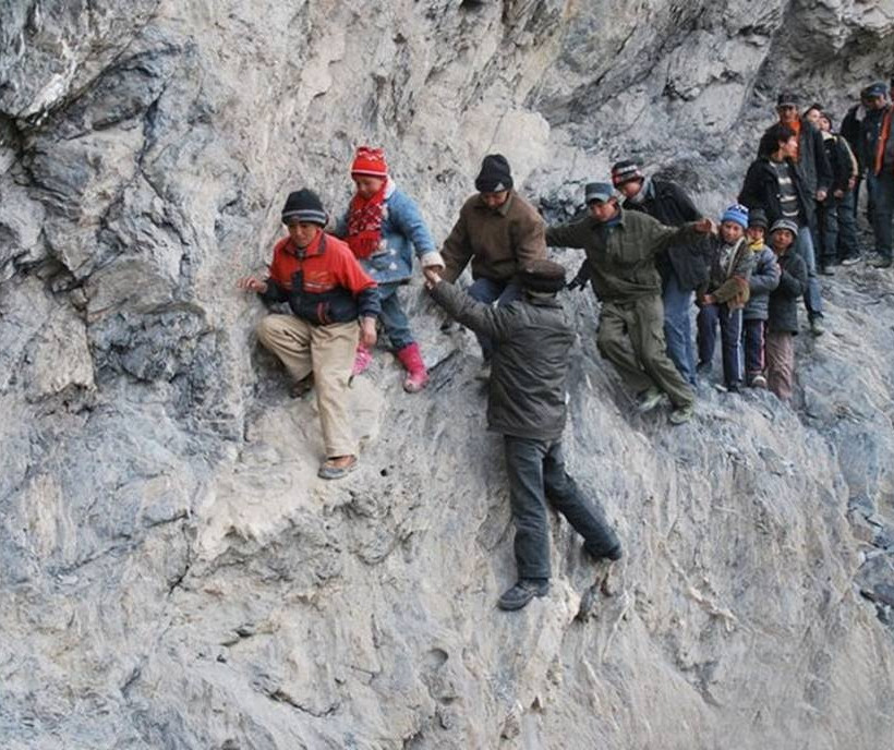 125 μίλια για το σχολείο... Κίνα