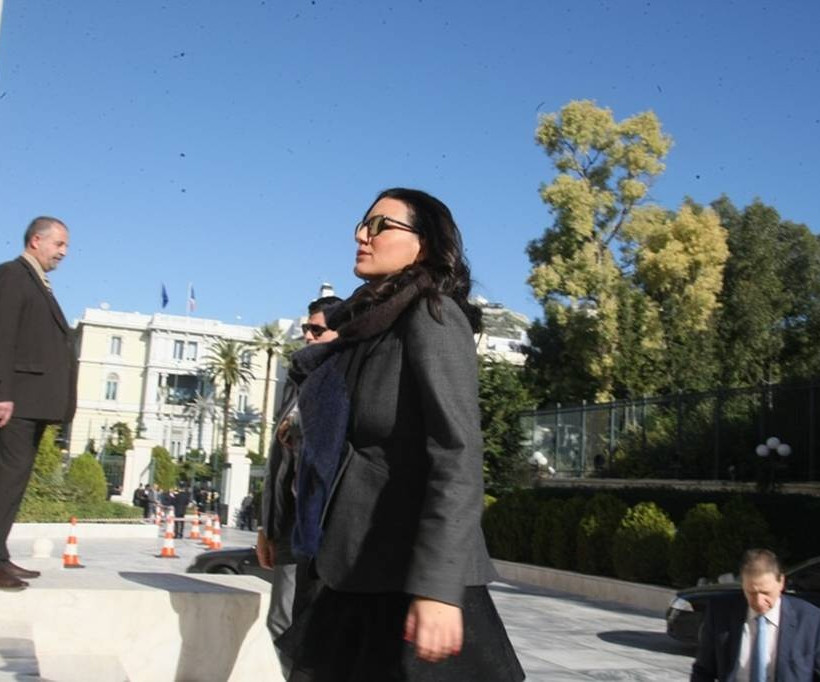 Εκλογή προέδρου: Τι φόρεσαν οι κυρίες της Βουλής