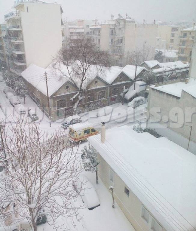 Αποκλεισμένος ο Βόλος - Παραδομένη η Μαγνησία στο χιονιά 