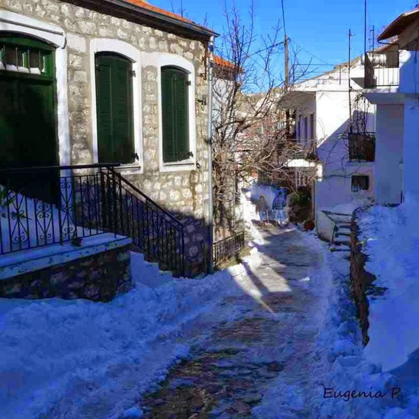 Καιρός; Στα «λευκά» η Σαμοθράκη (pics&vid)