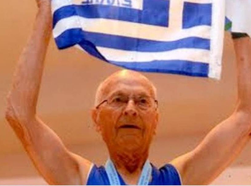 Έγραψε ιστορία 93χρονος Πατρινός- Bγήκε δεύτερος σε αγώνα 200 μέτρων