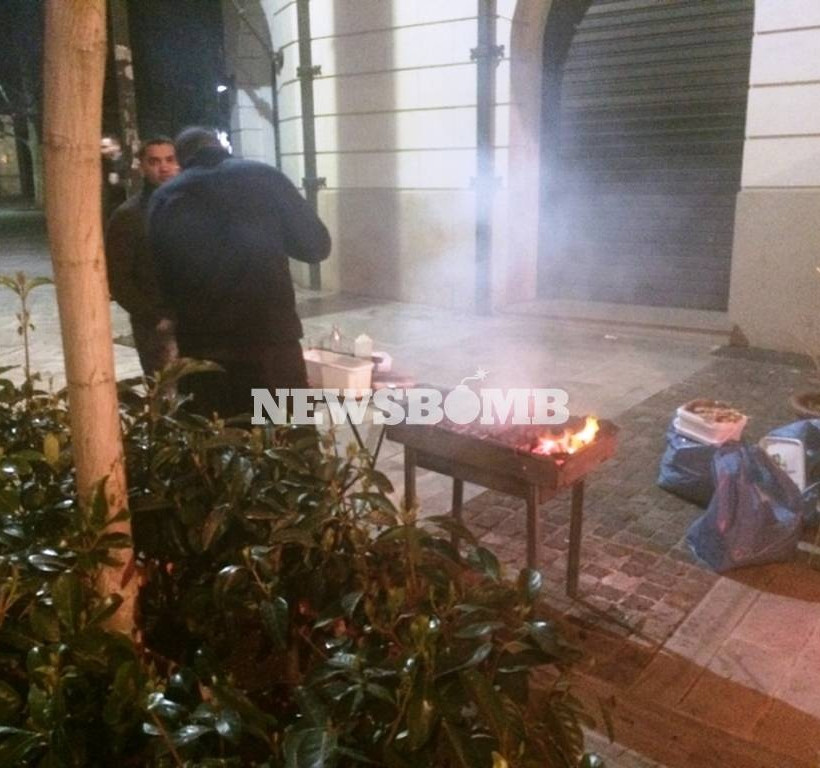 Τσικνοπέμπτη στην Πλάκα (video&photos)