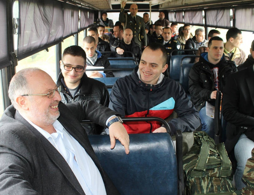 Το κέντρο κατάταξης νεοσύλλεκτων Αυλώνας επισκέφθηκε ο Κ. Ήσυχος (photos)