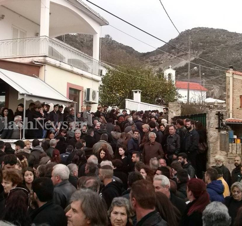Το τελευταίο «αντίο» στον Βαγγέλη Γιακουμάκη