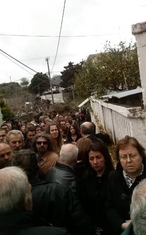 Το τελευταίο «αντίο» στον Βαγγέλη Γιακουμάκη