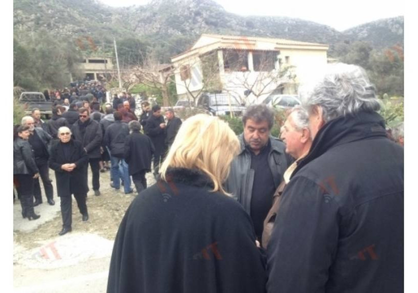 Το τελευταίο «αντίο» στον Βαγγέλη Γιακουμάκη