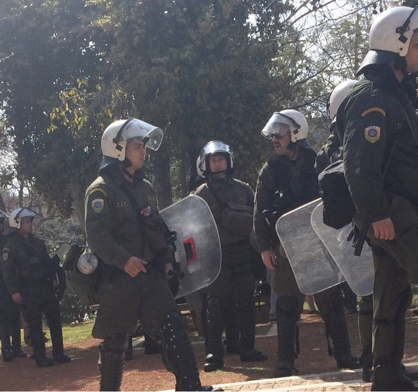 Αποχώρησαν από τη Νομική οι καταληψίες (Photos)