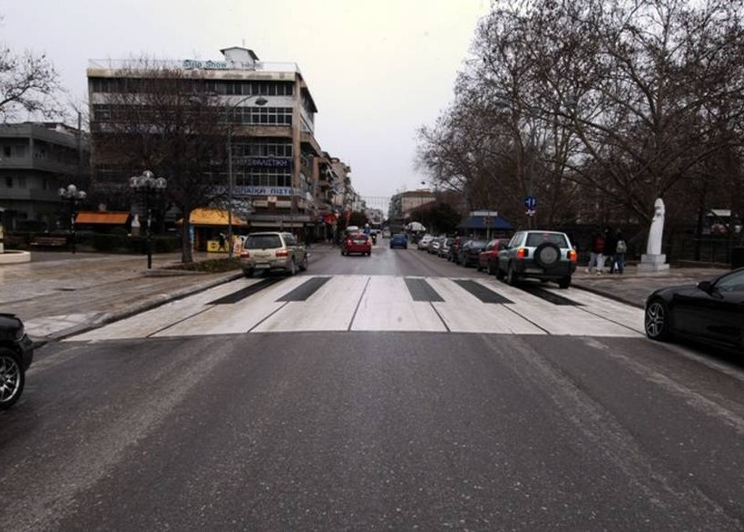 «Μουσική» διάβαση στα Τρίκαλα (photos)