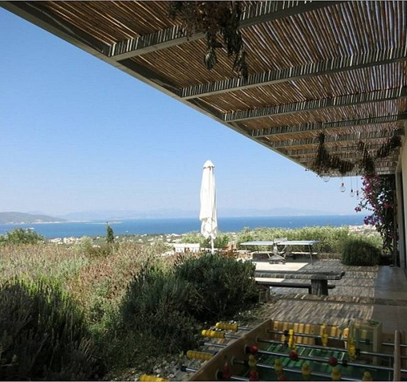 Daily Mail: Ο «σοσιαλιστής της σαμπάνιας» Γιάνης Βαρουφάκης  