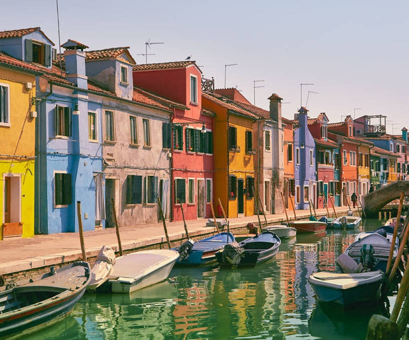 Mια βόλτα στο πολύχρωμο Burano (photos)