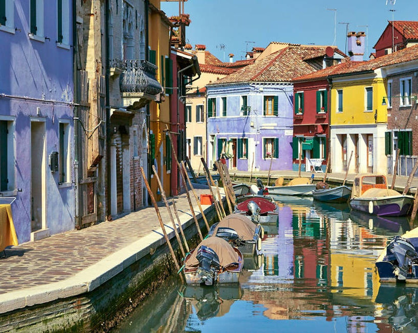 Mια βόλτα στο πολύχρωμο Burano (photos)