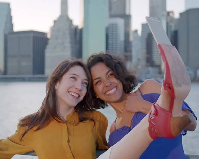 Selfie Shoes; Τι άλλο θα δούμε... (video+photos)