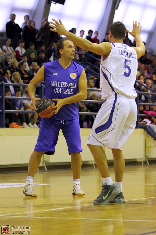 Φιλανθρωπικός αγώνας μπάσκετ του Mediterranean College για τη ΦΛΟΓΑ.