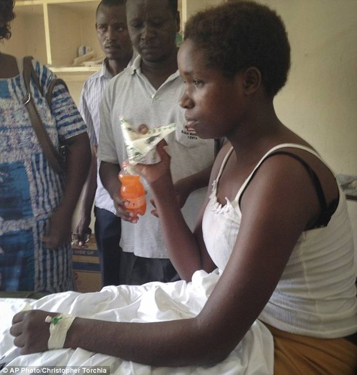 Κένυα: Η συγκλονιστική ιστορία της 19χρονης που κρύφτηκε σε ντουλάπα για να σωθεί 