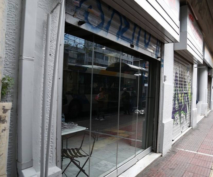 Αυτοκτόνησε άνδρας μέσα στο κατάστημά του στην οδό Πατησίων(pics)