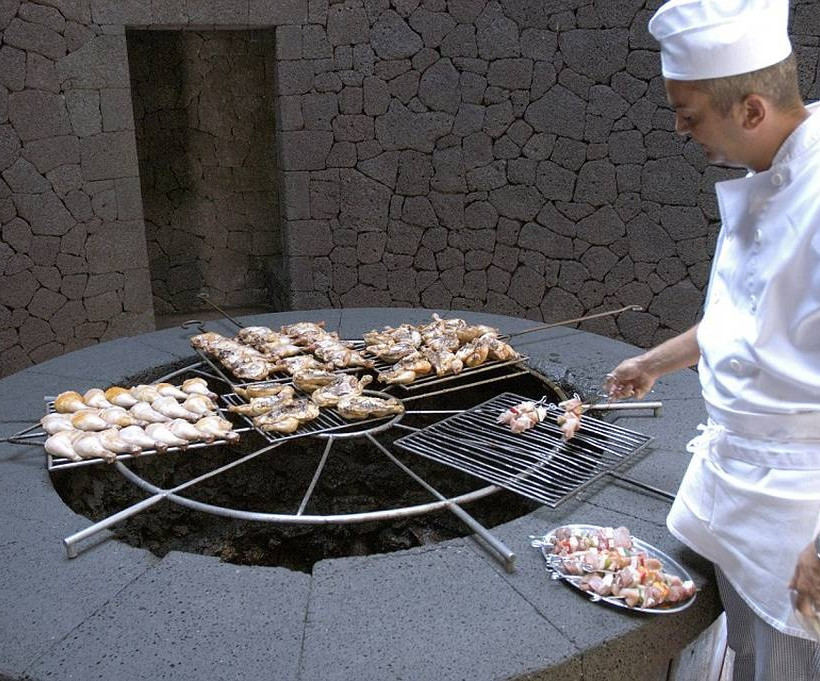 Πού βρίσκεται το πιο επικίνδυνο εστιατόριο στον πλανήτη (photos&video)