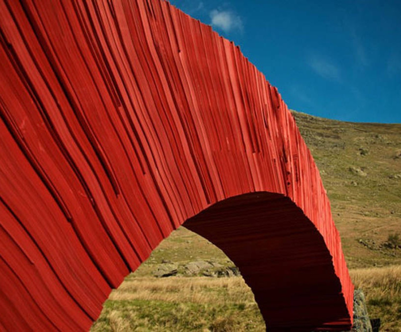 Εσείς μπορείτε να καταλάβετε από τι είναι φτιαγμένη η γέφυρα; (photos)