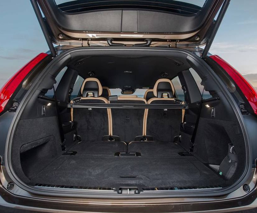 Volvo: Οδηγούμε το XC90 στην Ελλάδα