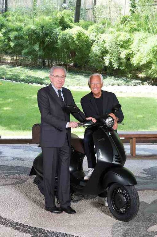 Piaggio: Νέα Vespa 946 EMPORIO ARMANI