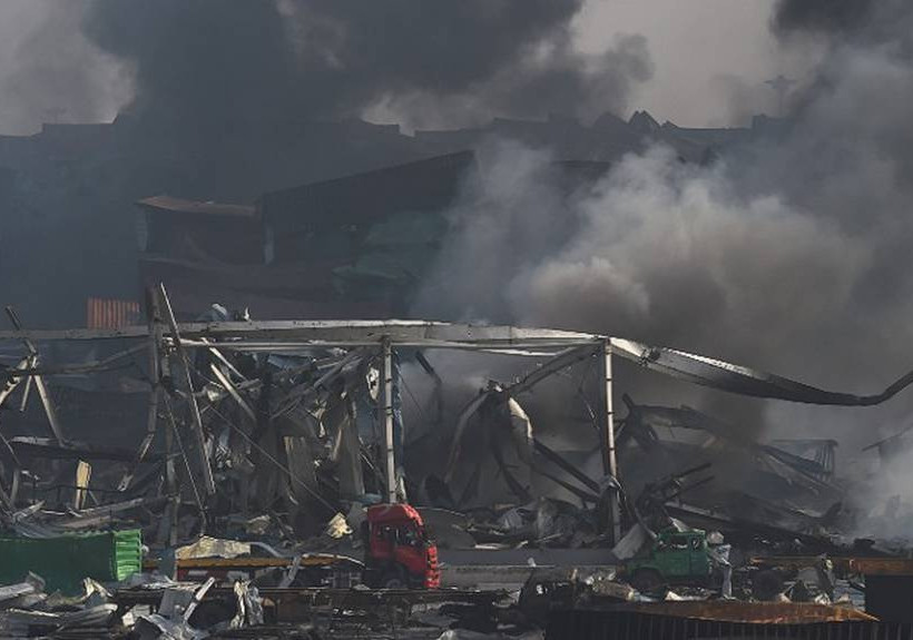 CNN - Κίνα: Eικόνες απόλυτης καταστροφής από το σημείο της έκρηξης (photos+video)