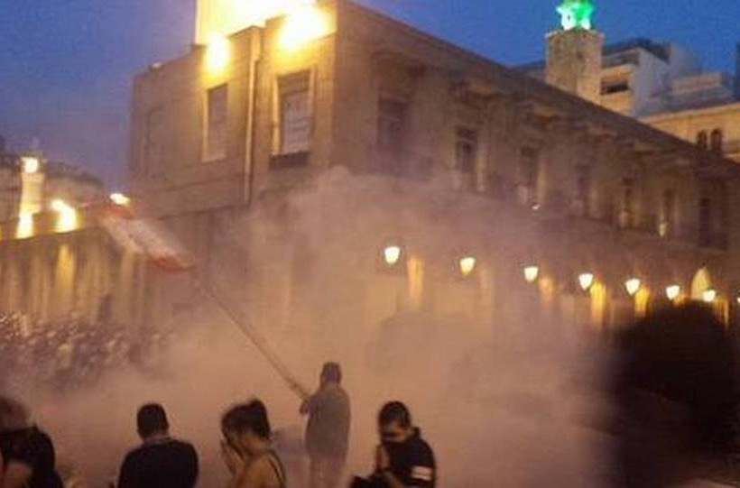 Λίβανος: Συγκρούσεις αστυνομίας-διαδηλωτών με φόντο τα σκουπίδια-Δεκάδες τραυματίες (photos&video)