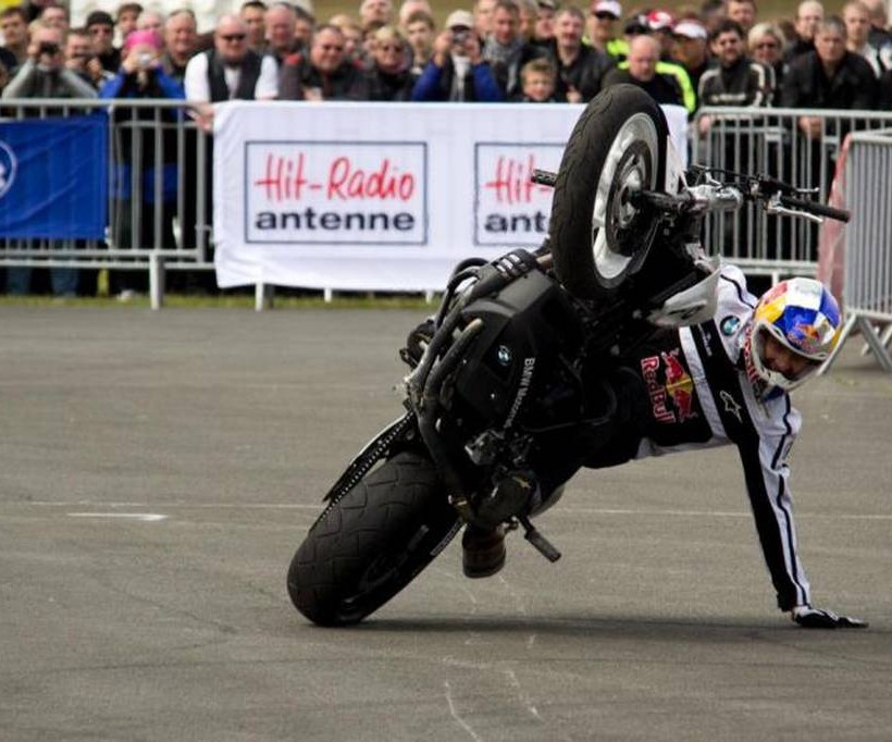 Μοτοσυκλέτα: Ο Chris Pheifer κρεμά το κράνος του (Photos)