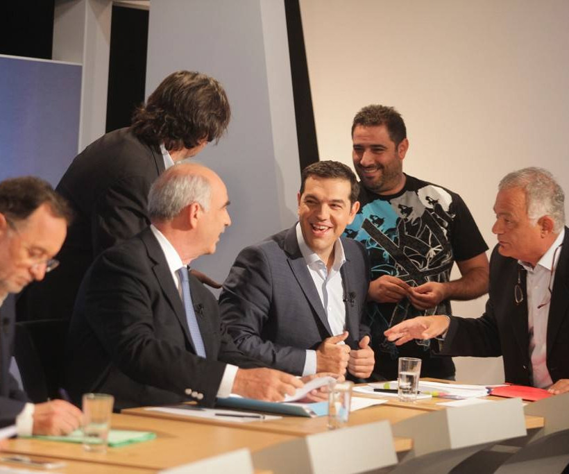 Ντιμπέιτ: Τα χαμόγελα των πολιτικών αρχηγών πριν την τηλεοπτική «μάχη» (photos)