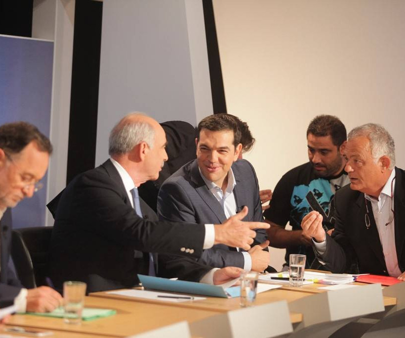 Ντιμπέιτ: Τα χαμόγελα των πολιτικών αρχηγών πριν την τηλεοπτική «μάχη» (photos)