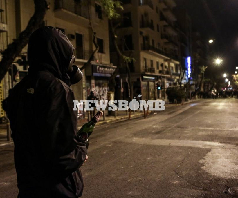 Αποκλειστικό φωτορεπορτάζ Newsbomb.gr: H Αθήνα στις φλόγες (video)