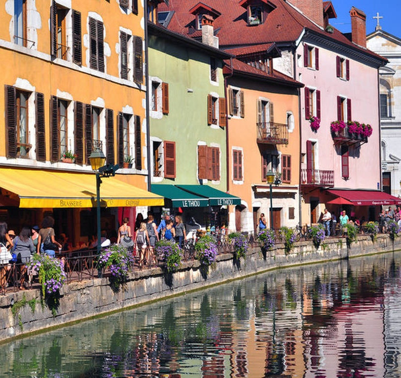 Η άγνωστη παραμυθένια «Βενετία των Άλπεων» (photos)