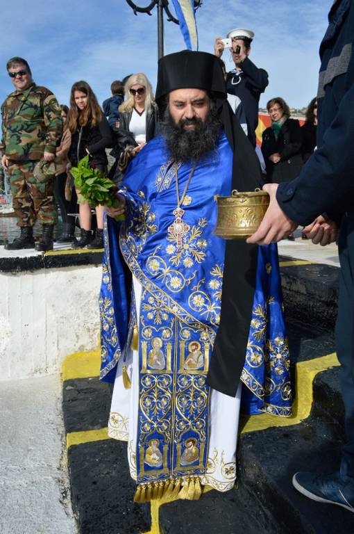 Τα ΟΥΚ  βούτηξαν και για το Σταυρό στο Ναύσταθμο Σαλαμίνας (pics)