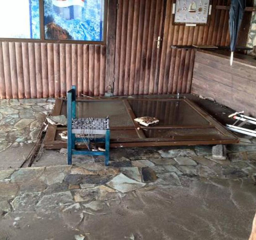 Κακοκαιρία - Ίρια Αργολίδας: Η θάλασσα μπήκε στα σπίτια! (pics)