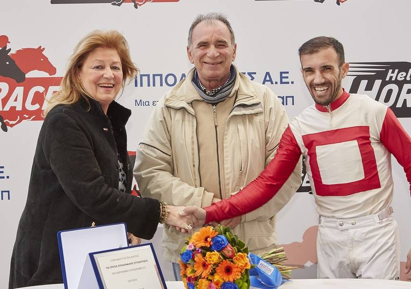 Με απόλυτη επιτυχία στέφθηκε η πρεμιέρα των ελληνικών ιπποδρομιών (photos)
