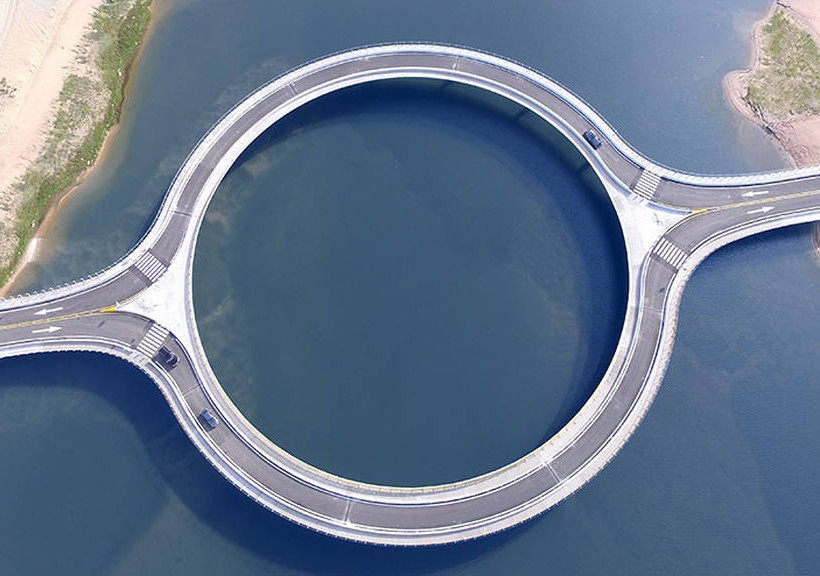 Εσείς μπορείτε να φανταστείτε γιατί έχτισαν αυτήν τη γέφυρα κυκλική; (video+photos)