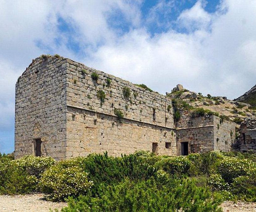 Αυτό είναι το πιο μυστηριώδες νησί της Μεσογείου (photos)