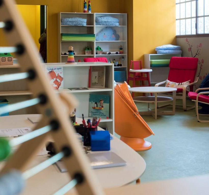 Οι αναγνώστες του μέλλοντος, τα παιδιά, έχουν στέγη και πλούσιο υλικό!