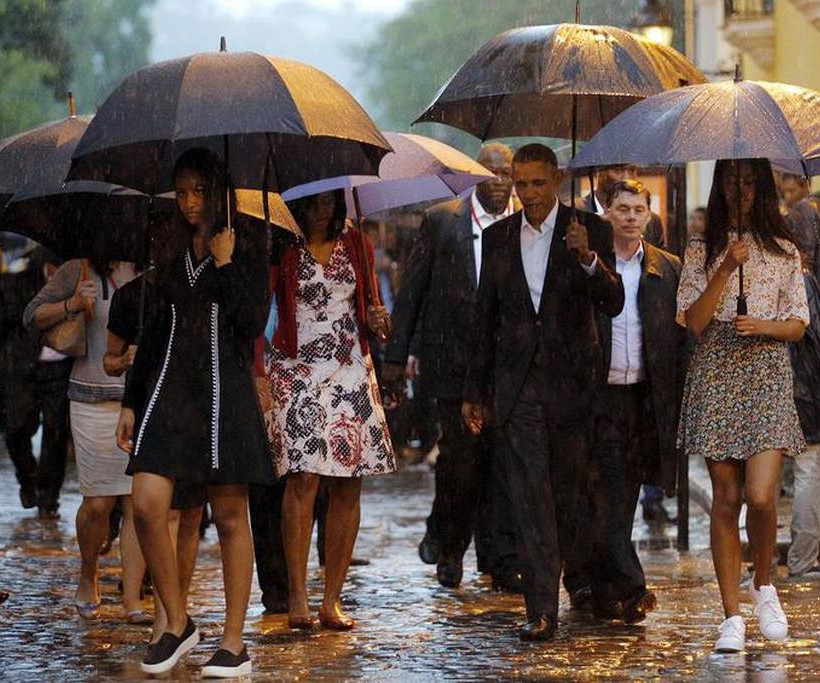 Στην Κούβα ο Ομπάμα - Θα συναντηθεί με τον Ραούλ Κάστρο (pics+vid)
