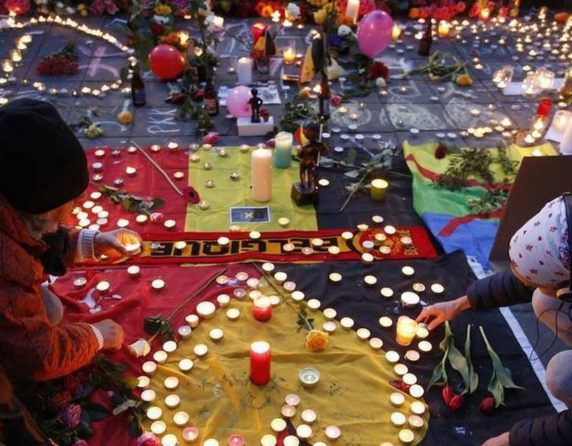 Οι Βρυξέλλες αψηφούν τον τρόμο και στέλνουν μηνύματα ειρήνης (pics+vids)